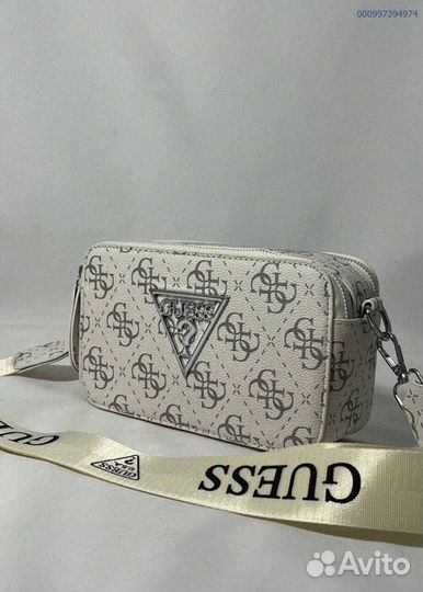 Новая коллекция женских сумок Guess