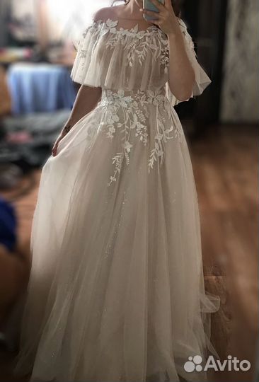 Платье свадебное