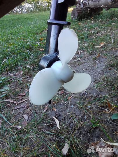 Продам мотор бу 3,3лс