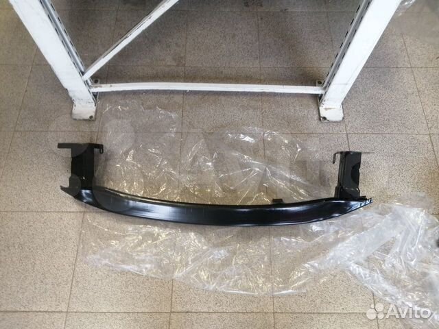 Усилитель переднего бампера VW Polo Sedan