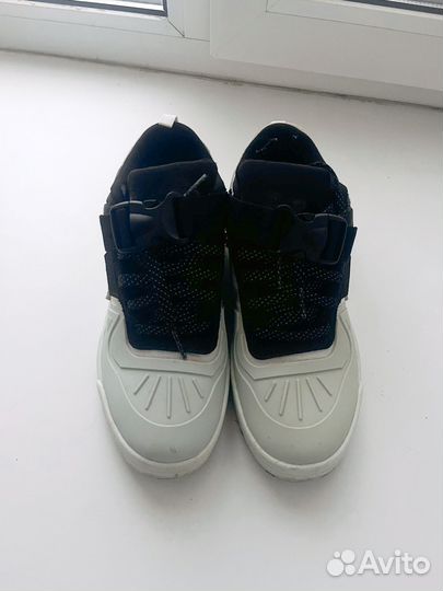 Кроссовки adidas forum