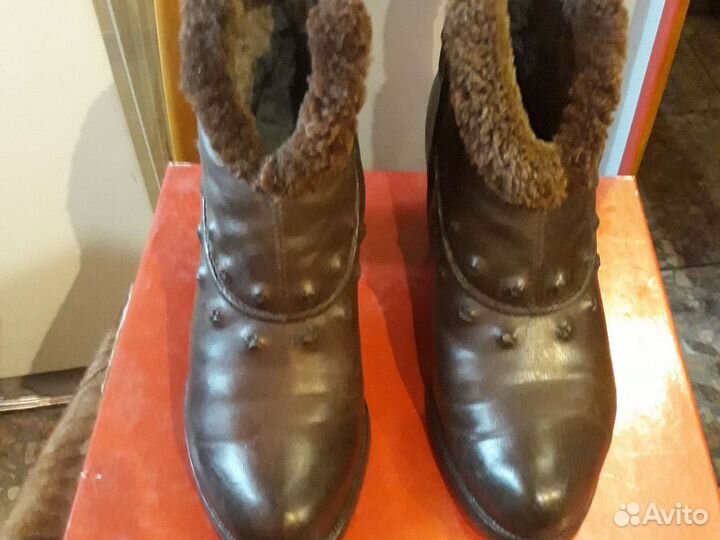 Зимние ботильоны Carnaby