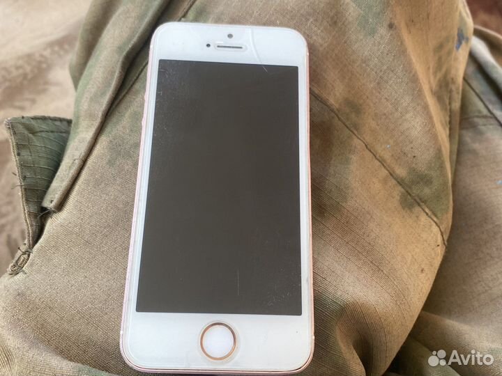 iPhone SE, 16 ГБ