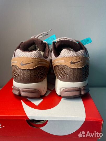 Nike air Zoom Vomero 5