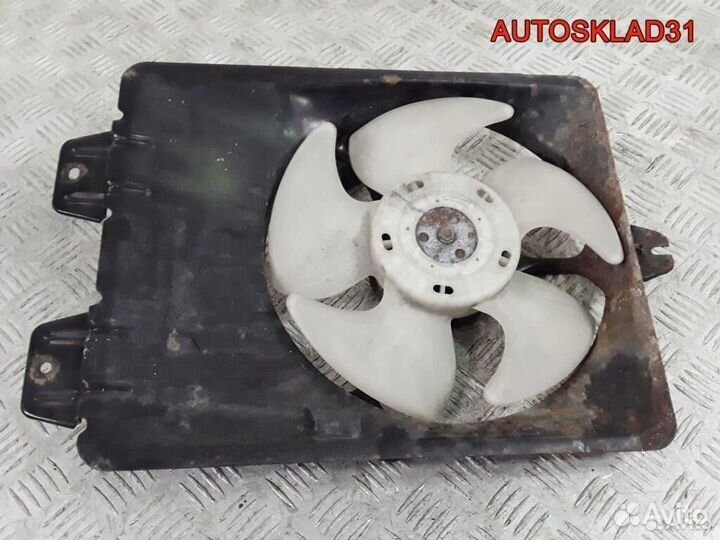 Вентилятор радиатора Mitsubishi Carisma MR460784