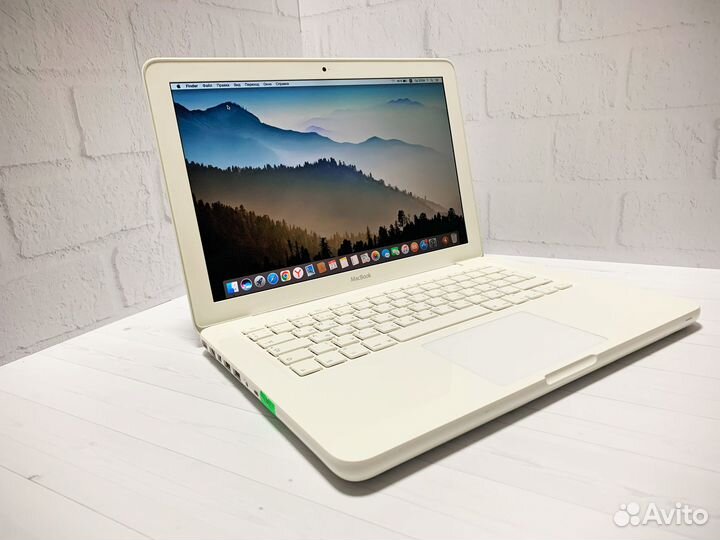 Ноутбук Apple MacBook