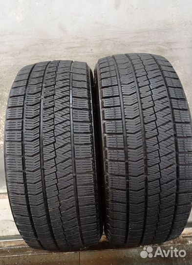 Bridgestone Blizzak Ice 225/45 R17 99W