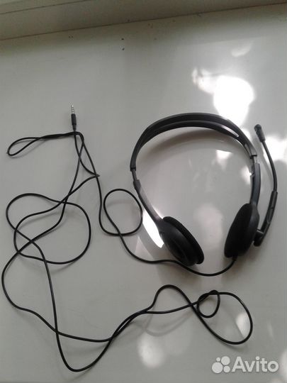 Наушники с микрофоном