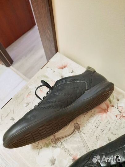 Кроссовки женские ecco 39 размер кожа