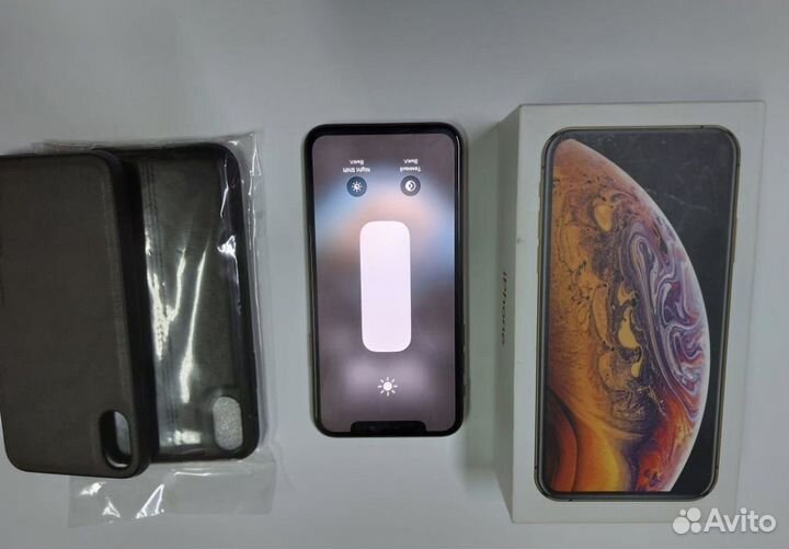 iPhone Xs, 64 ГБ