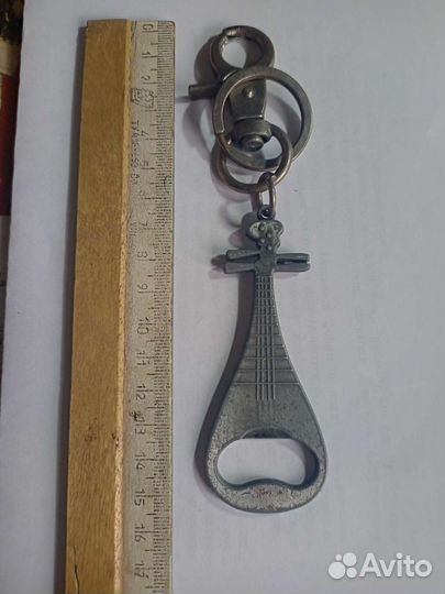 Брелок-открывашка