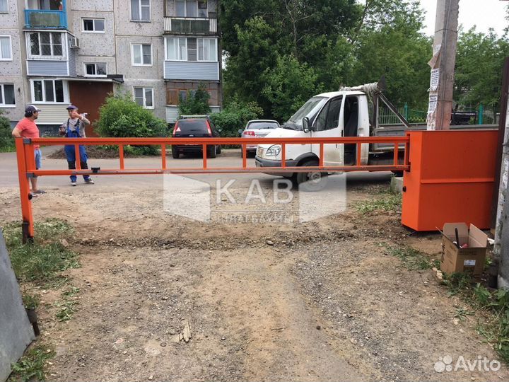 Антивандальный откатной шлагбаум