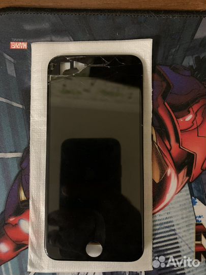 Телефон iPhone 7 и 6s