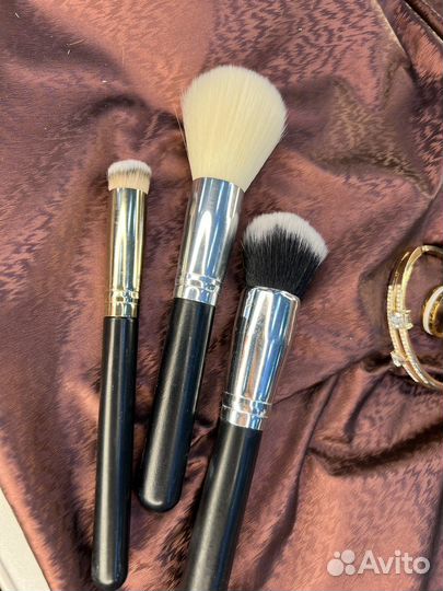 Кисти для макияжа