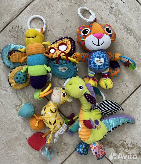 Игрушка подвеска Lamaze Chicco