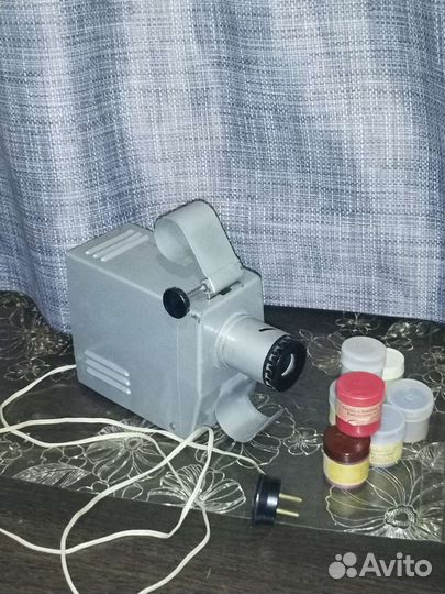 Фильмоскоп и диафильмы