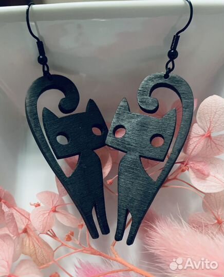 Серьги из дерева и бисера