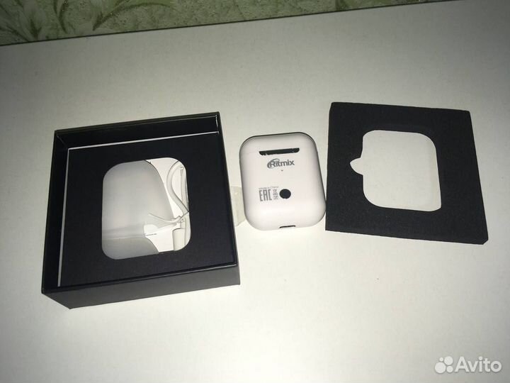 Беспроводные наушники новые