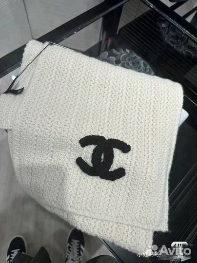 Шарф Chanel в коробке