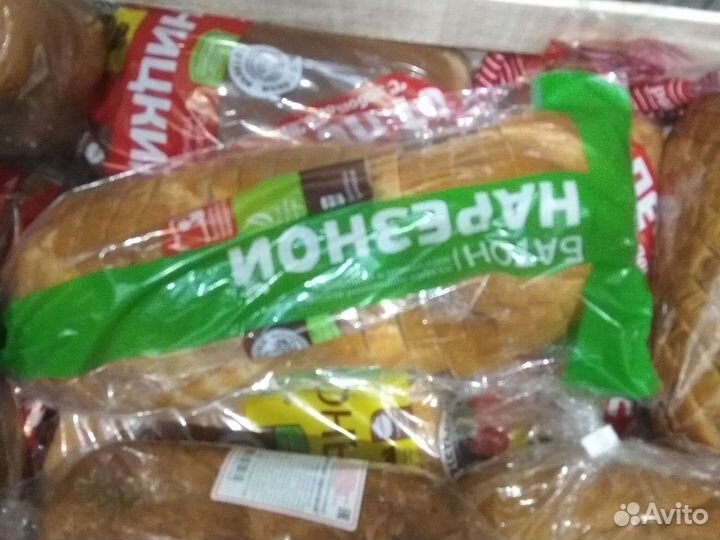 Хлеб и молочная на корм животным