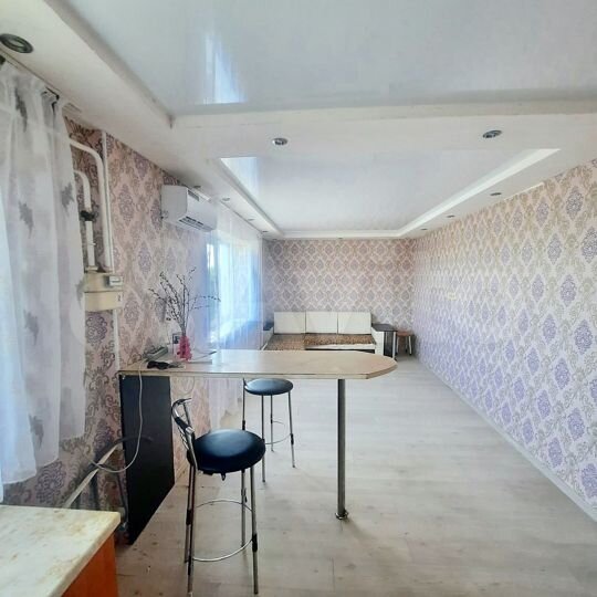 2-к. квартира, 42 м², 2/2 эт.