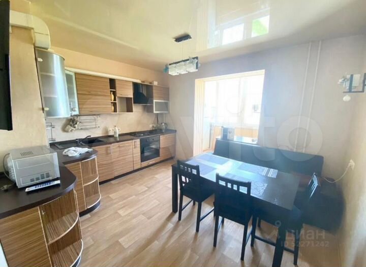 2-к. квартира, 70 м², 10/10 эт.