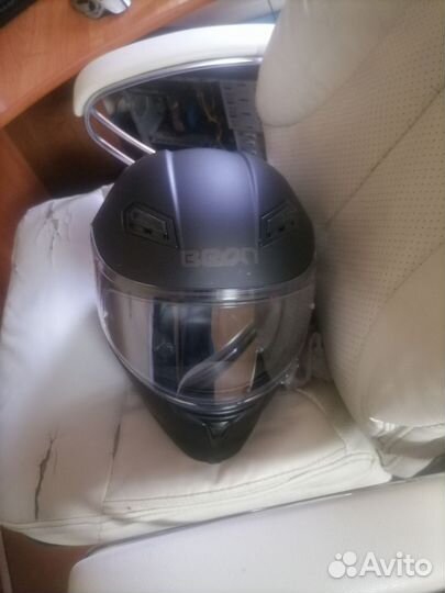 Мотошлем beon с карнитурой