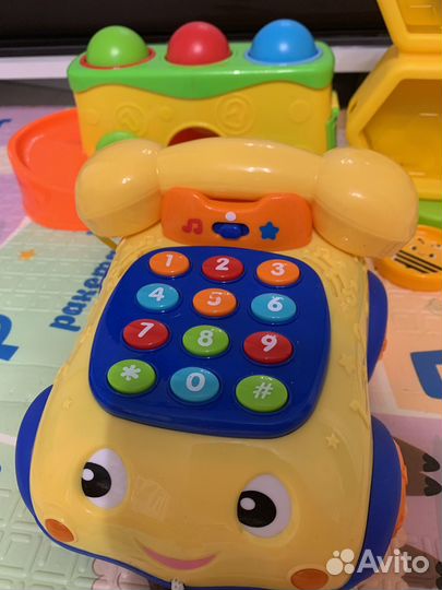 Игрушки fisher price улей, телефон и стучалка