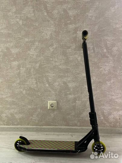 Трюковой самокат hipe
