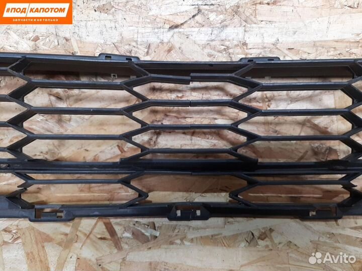 Решетка радиатора нижняя Chevrolet Cruze 2