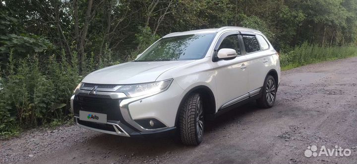 Mitsubishi Outlander 2.0 CVT, 2018, 31 105 км