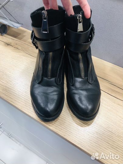 Ботинки женские