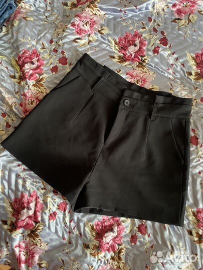 Шорты женские классические