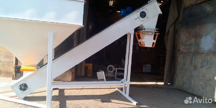 Ленточный фасовочный аппарат зерна пеллет щепы