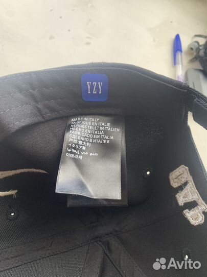 Кепка yeezy gap balenciaga