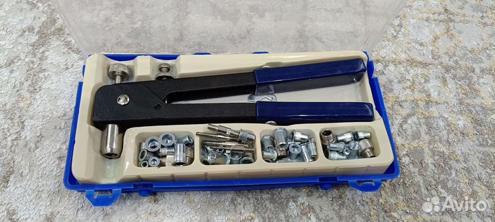 Заклепочник резьбовой