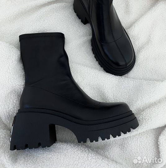 Ботинки Naked Wolfe весна