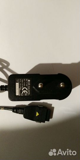 Зарядное Устройство LG TA-25GR2 5.2V 500MA Б/У