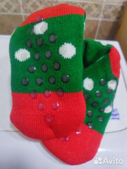 Детский новогодний подарок / носки