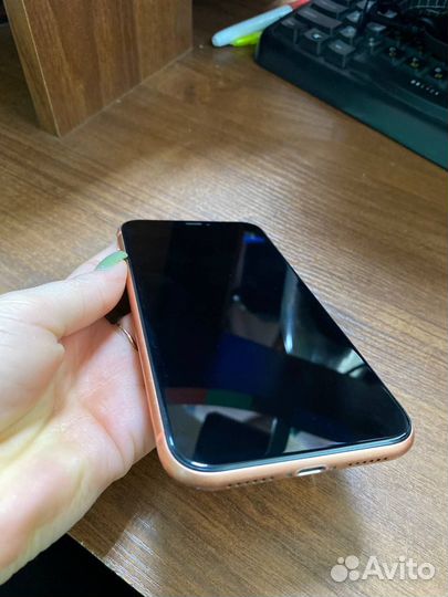 iPhone Xr, 64 ГБ
