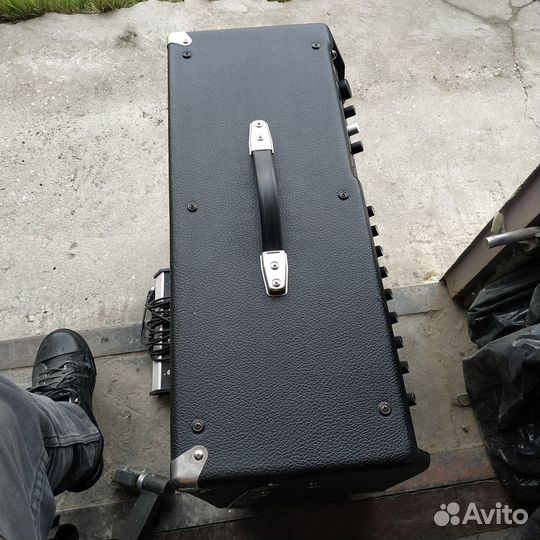 Гитарный ламповый комбик Fender Cyber Twin, 130 Вт