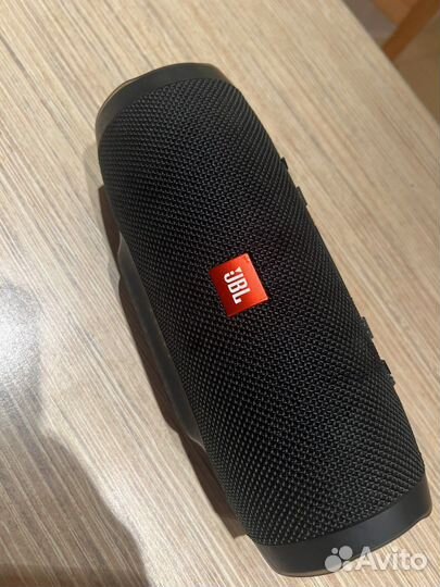 Блютуз колонка jbl