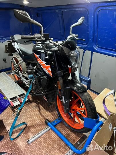 KTM Duke 200