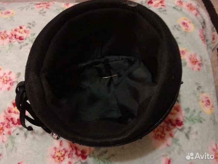 Головные уборы женские