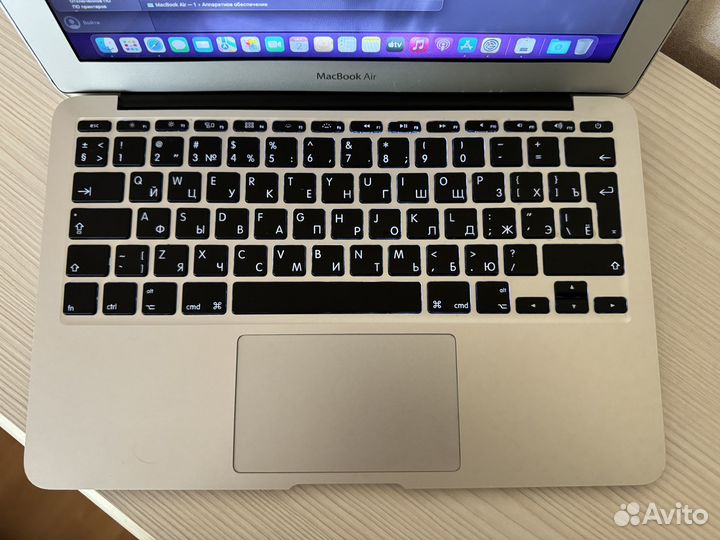 Apple MacBook Air 11 A1465