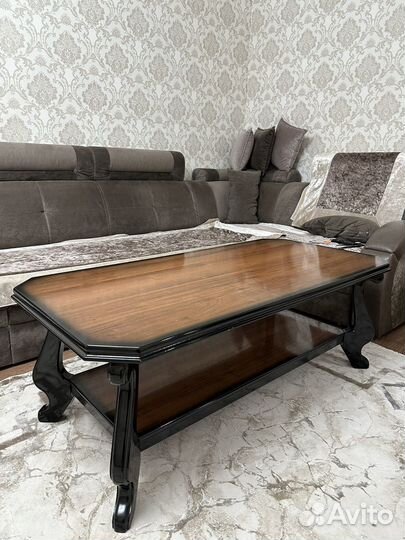 Журнальный стол