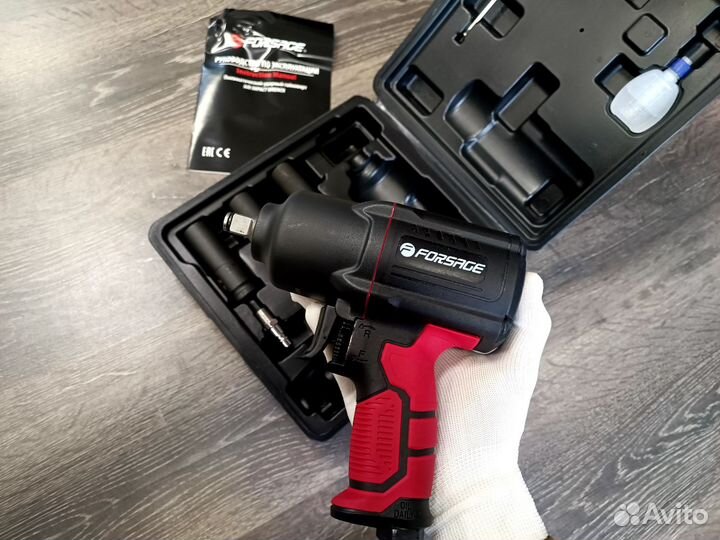 Гайковерт пневматический 1450Нм с головками