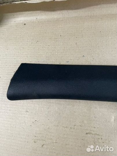 Обшивка стойки передняя левая Mercedes-Benz