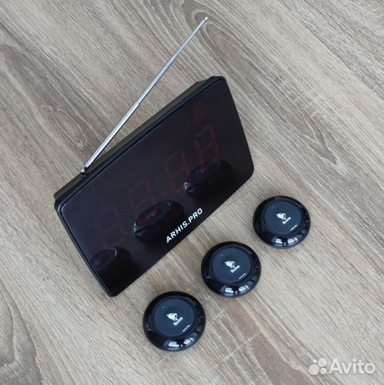 Система вызова персонала кнопка вызова и табло