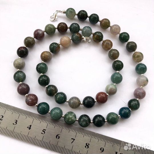 Бусы из агата, брошь